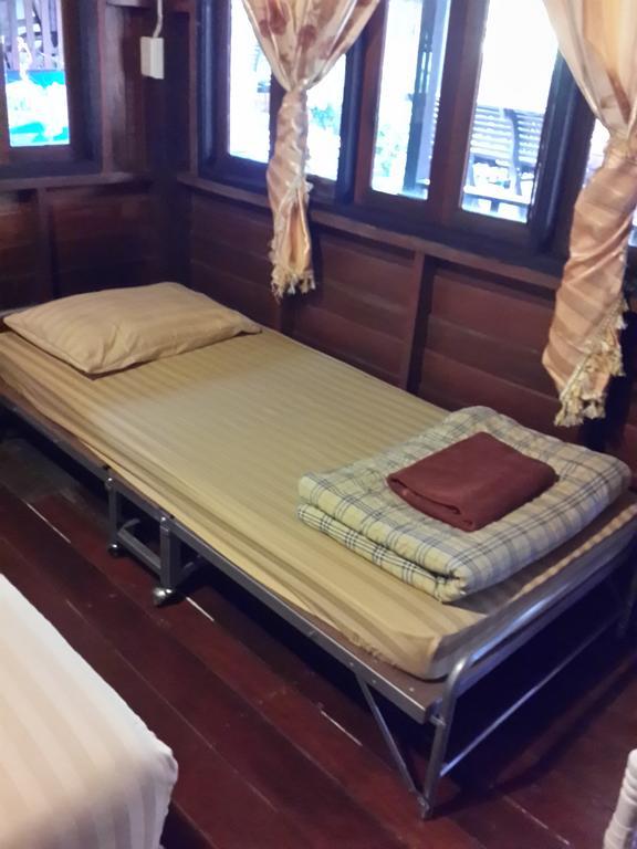 Baan Kong Homestay Ayutthaya Extérieur photo