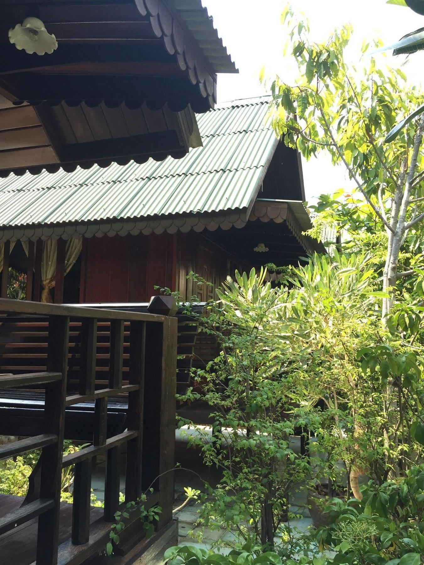 Baan Kong Homestay Ayutthaya Extérieur photo