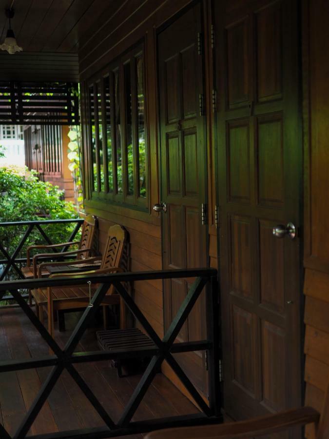 Baan Kong Homestay Ayutthaya Extérieur photo